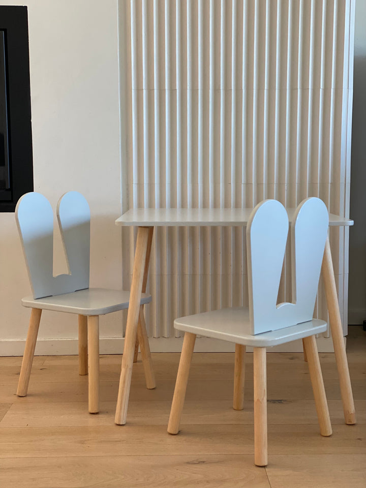 Montessori barnebord med stoler